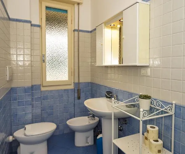 Apartment Casa Amica Tranquilla E Ben Posizionata *